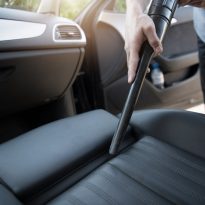 voiture-nettoyage-intérieur-aspirateur-abnfacility